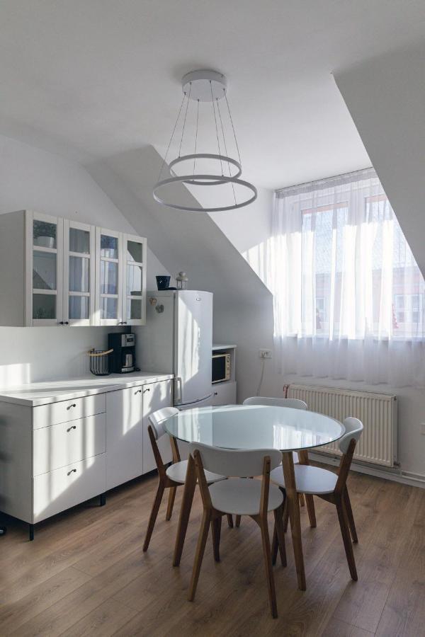 Apartament Agnes Брашов Екстериор снимка